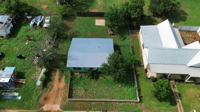 404 W HAYNIE ST, LLANO, TX 78643, photo 2 of 7